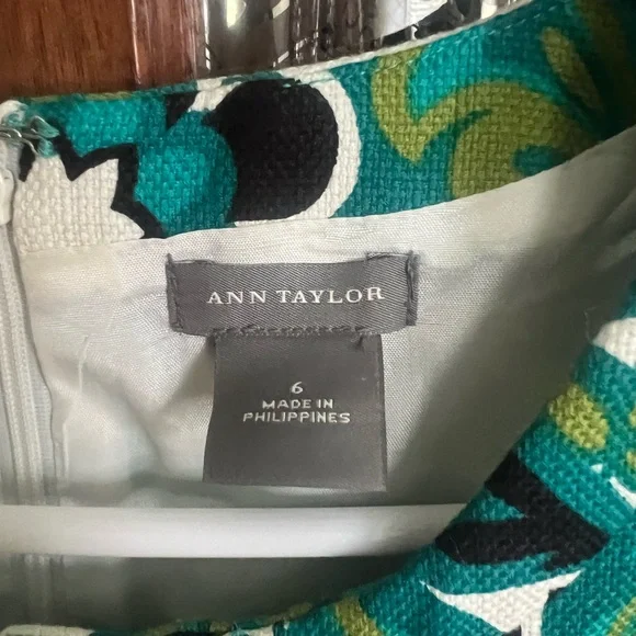 Ann Taylor Green and Blue Sheath Dress Scoop Neck Sleeveless - Picture 3 of 4